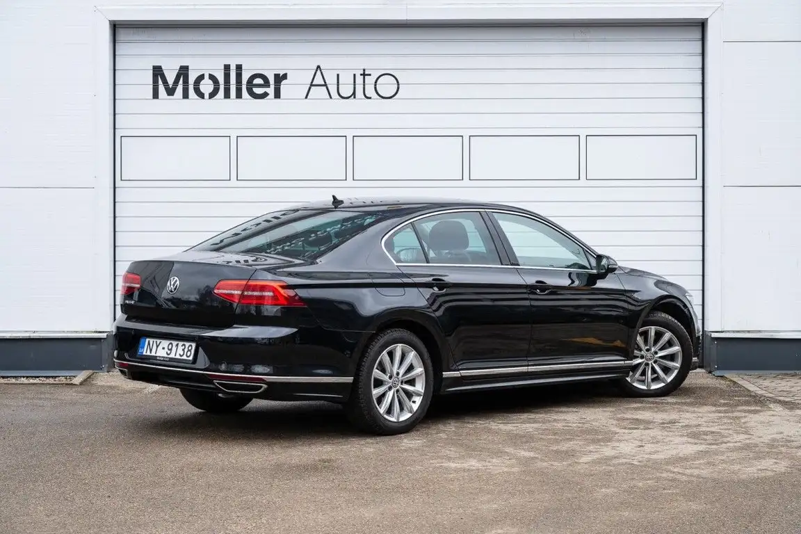 VOLKSWAGEN PASSAT