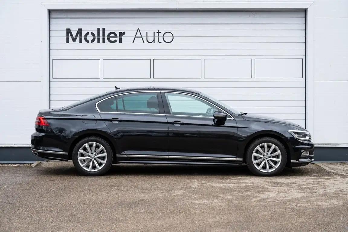 VOLKSWAGEN PASSAT