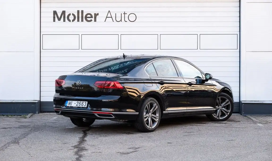 VOLKSWAGEN PASSAT