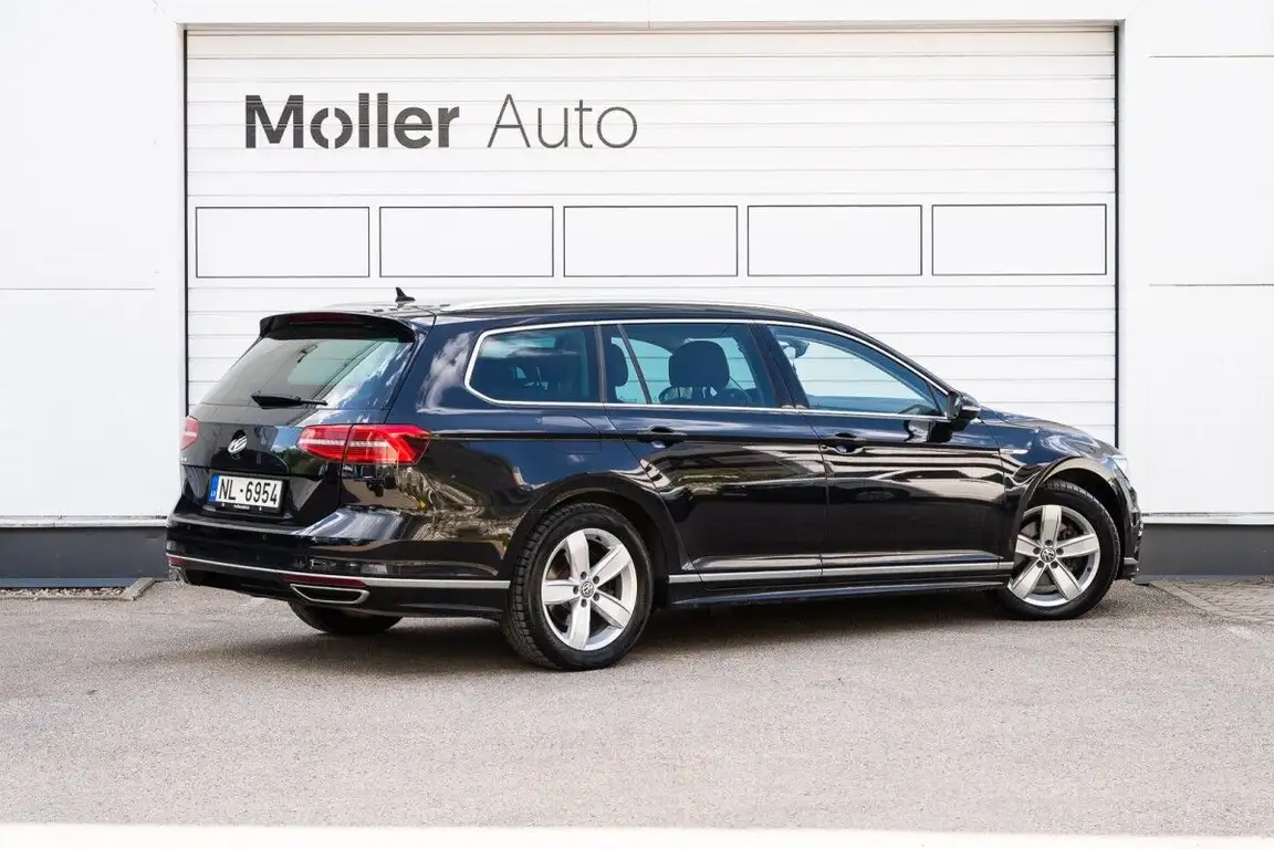 VOLKSWAGEN PASSAT