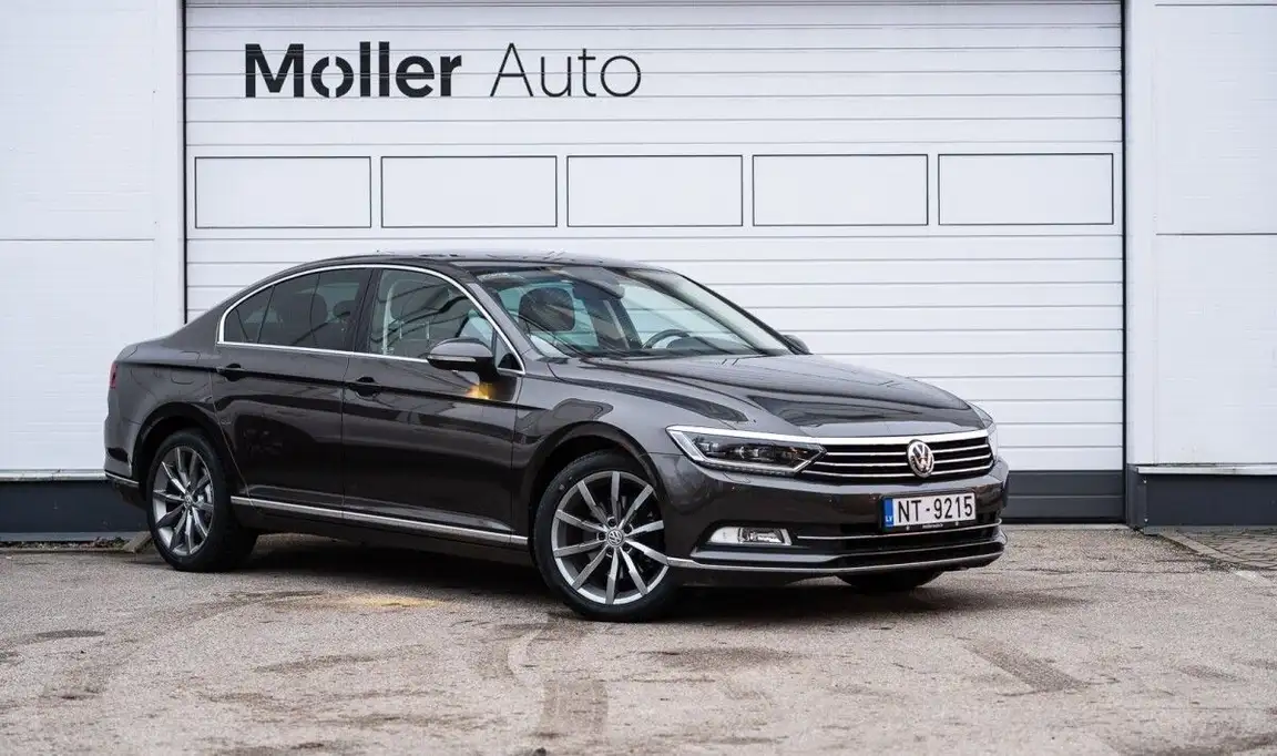 VOLKSWAGEN PASSAT