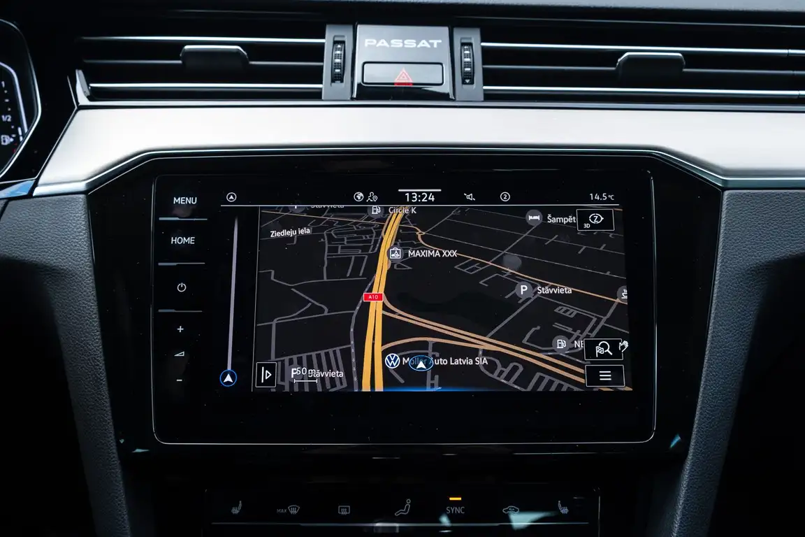 VOLKSWAGEN PASSAT