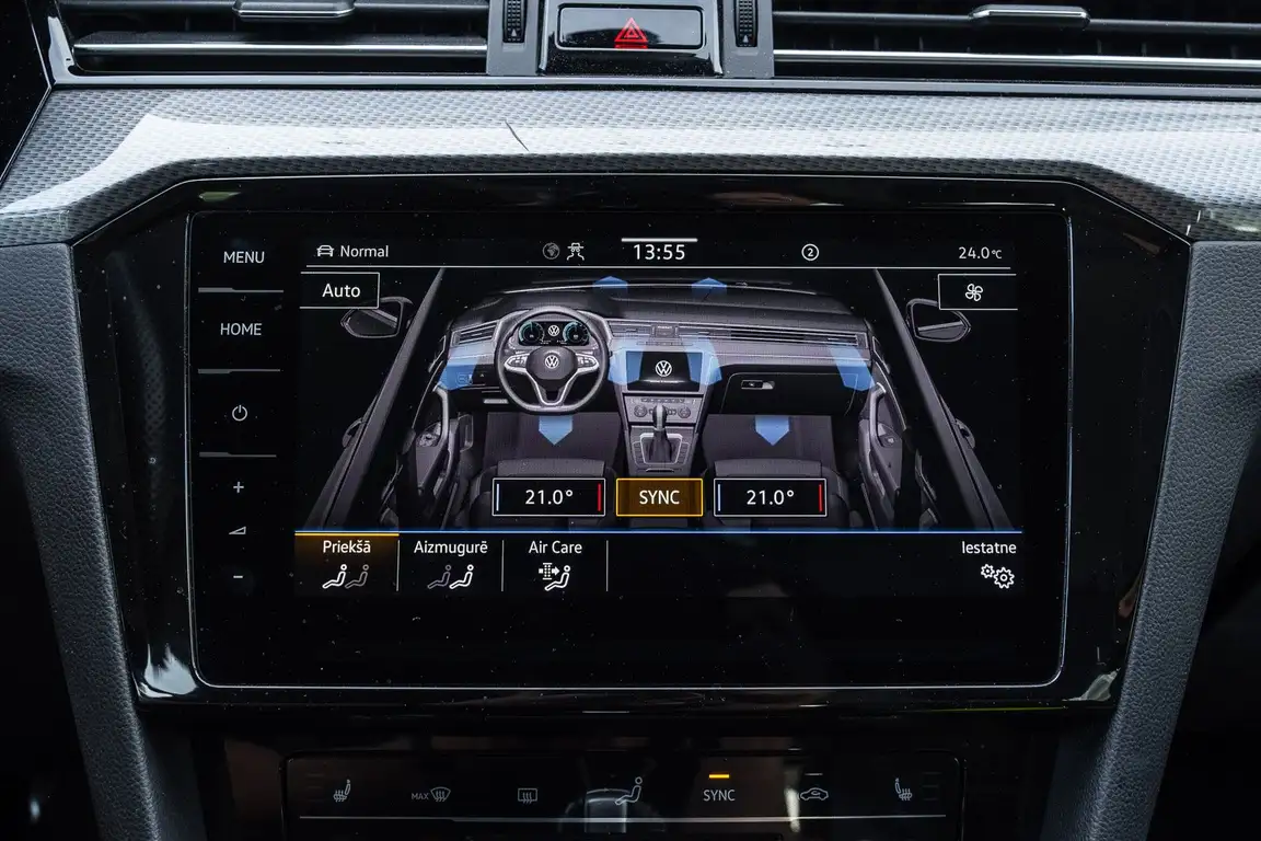 VOLKSWAGEN PASSAT