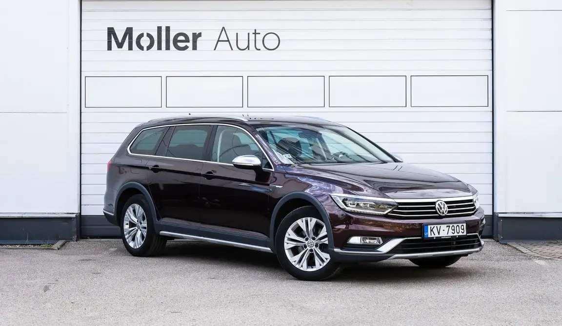 VOLKSWAGEN PASSAT