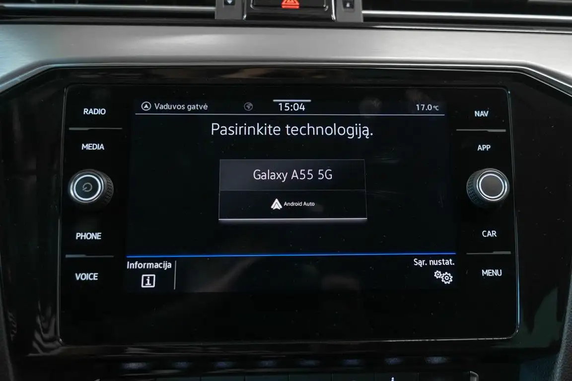 VOLKSWAGEN PASSAT