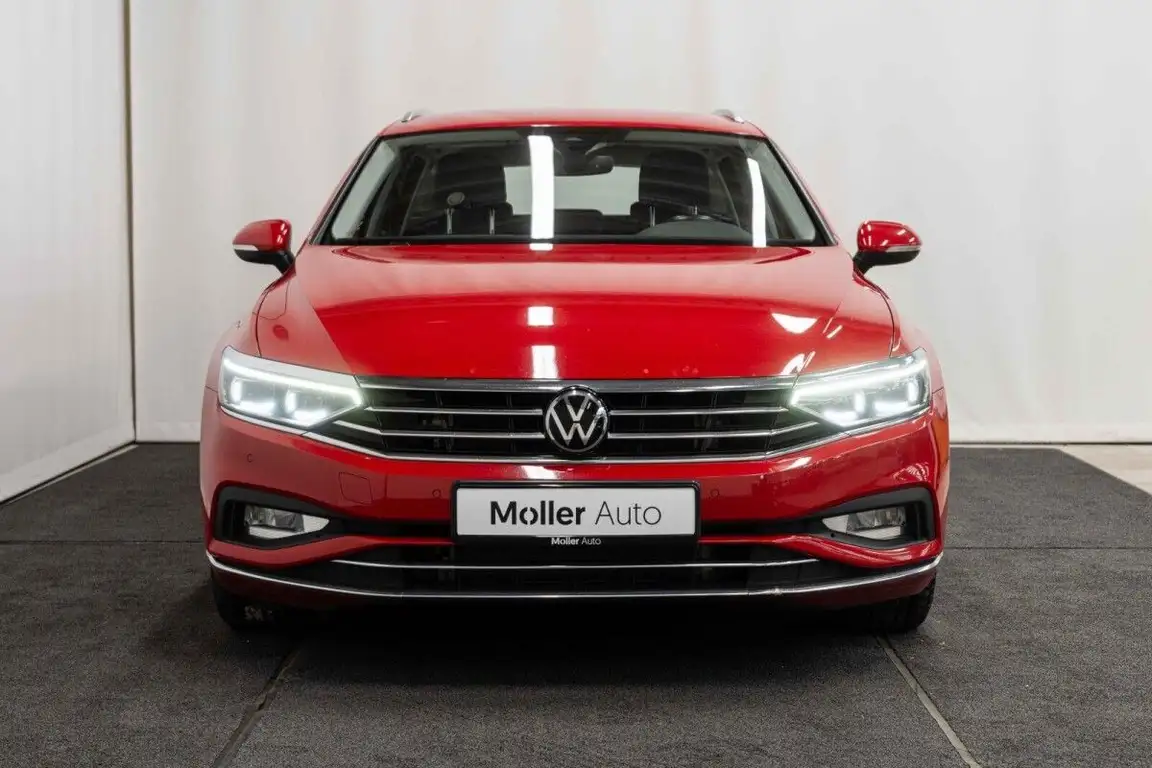 VOLKSWAGEN PASSAT