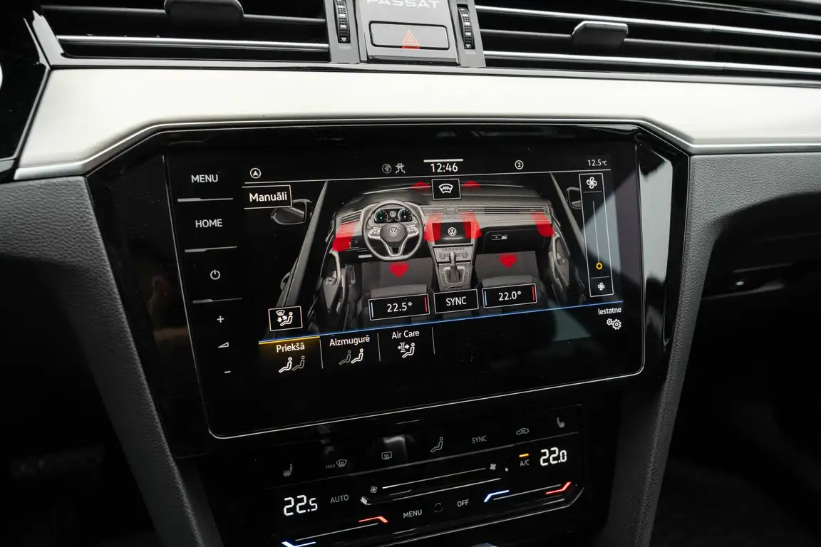 VOLKSWAGEN PASSAT