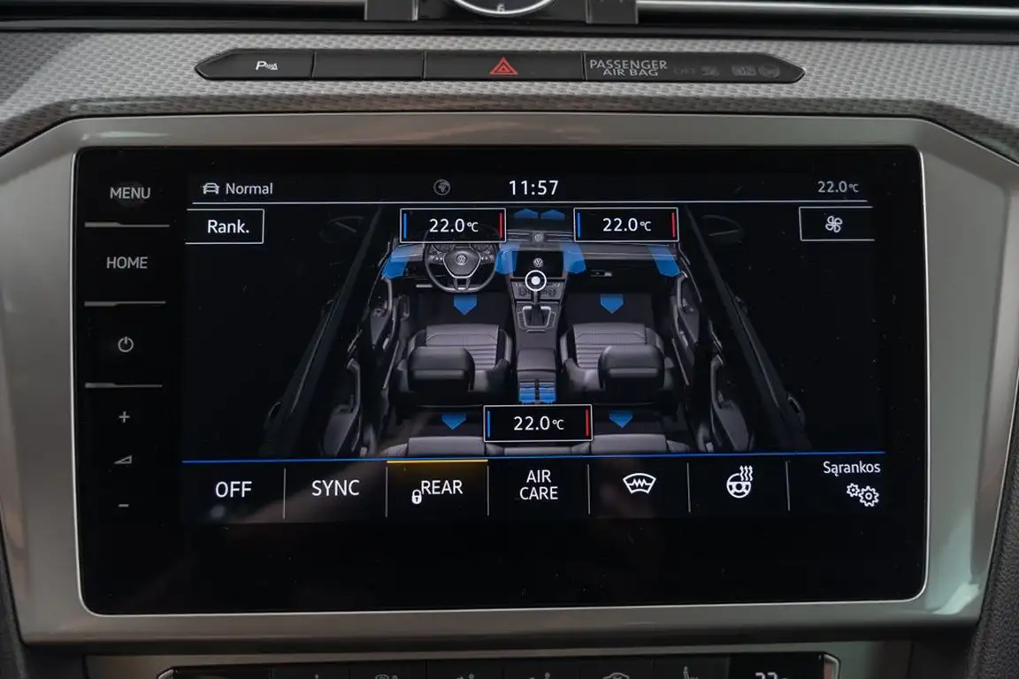 VOLKSWAGEN PASSAT