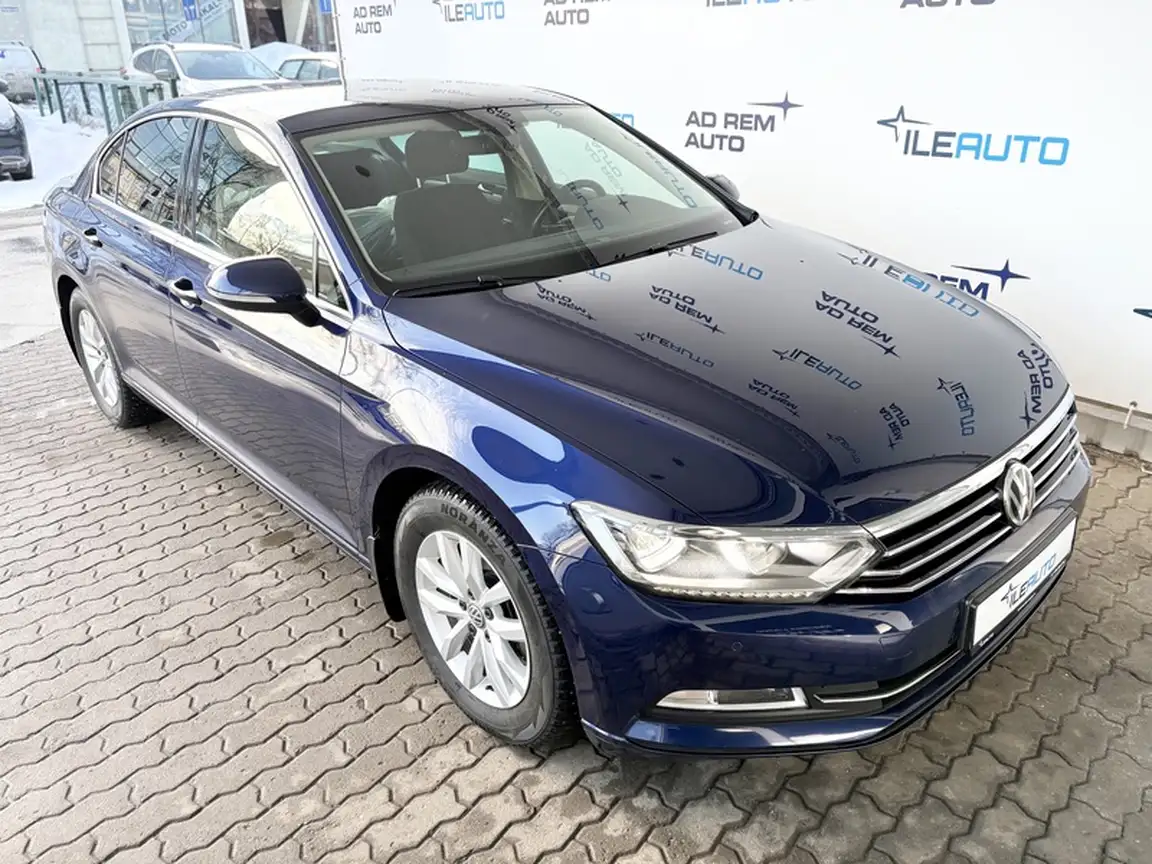 VOLKSWAGEN PASSAT