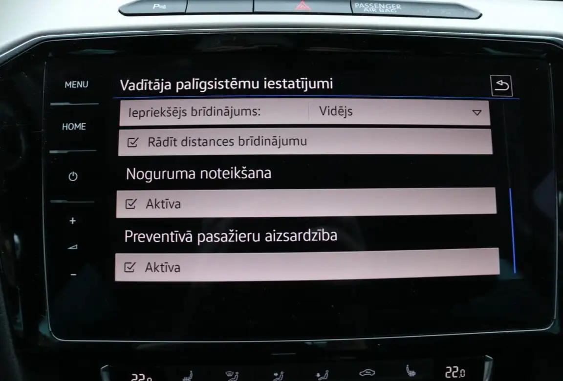 VOLKSWAGEN PASSAT