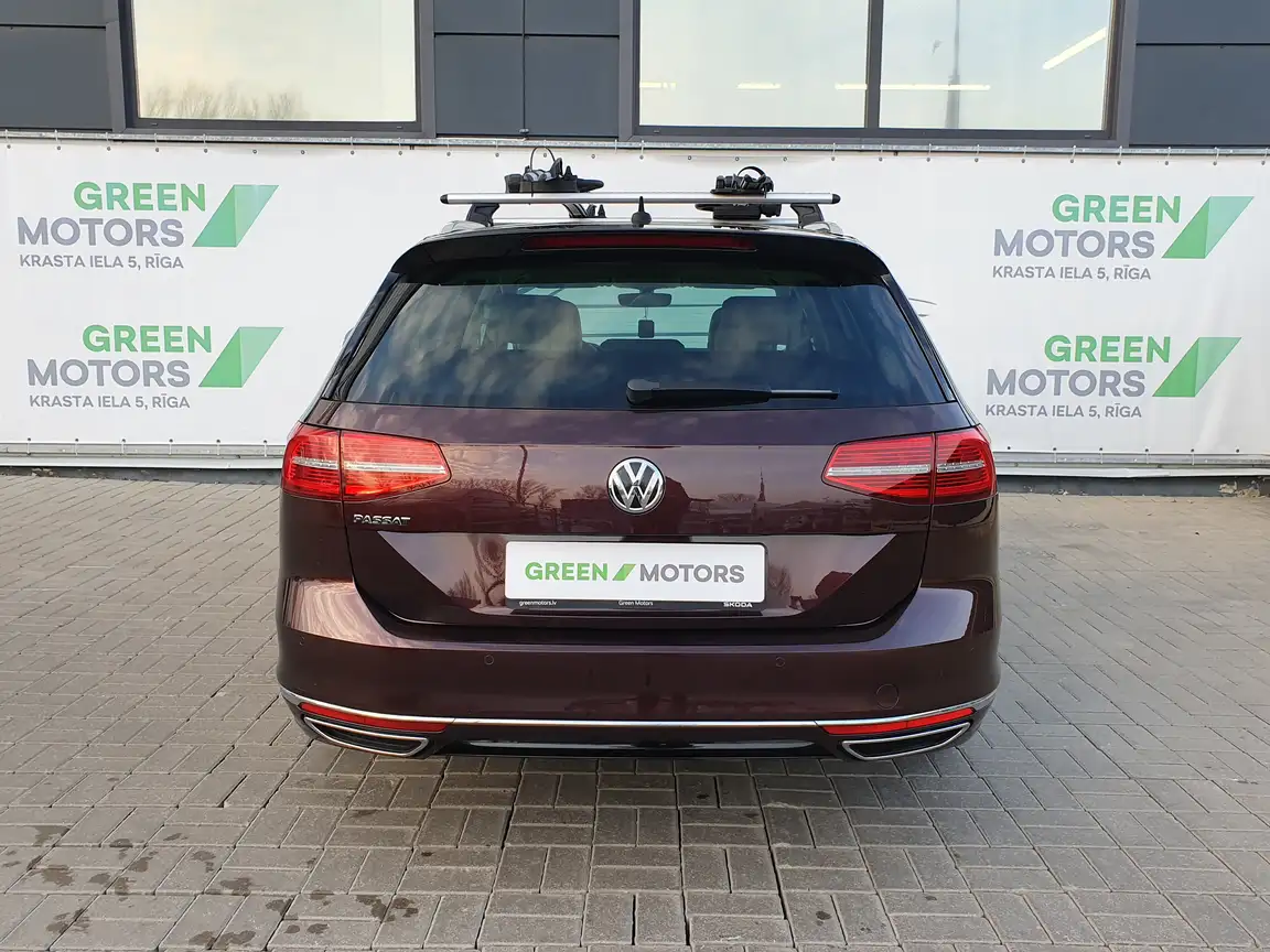 VOLKSWAGEN PASSAT