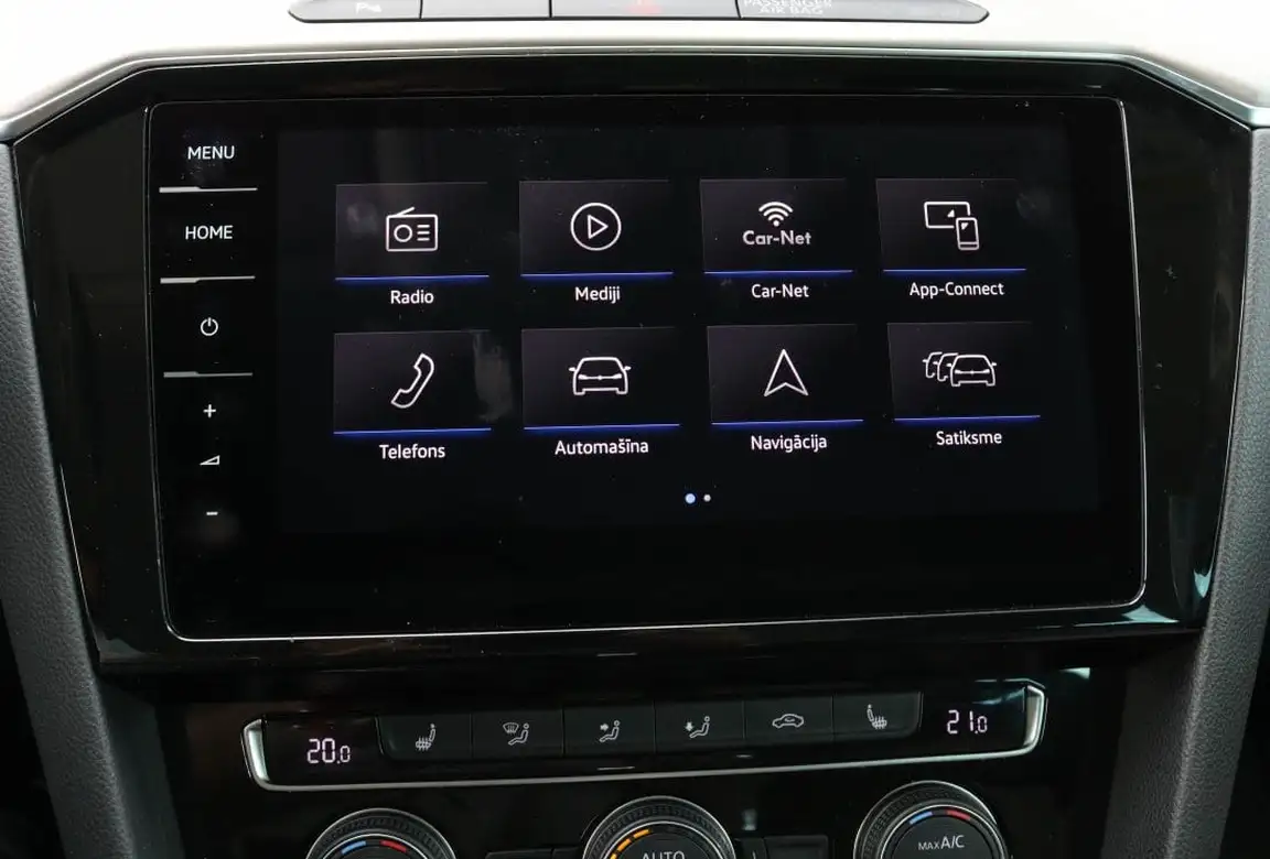 VOLKSWAGEN PASSAT
