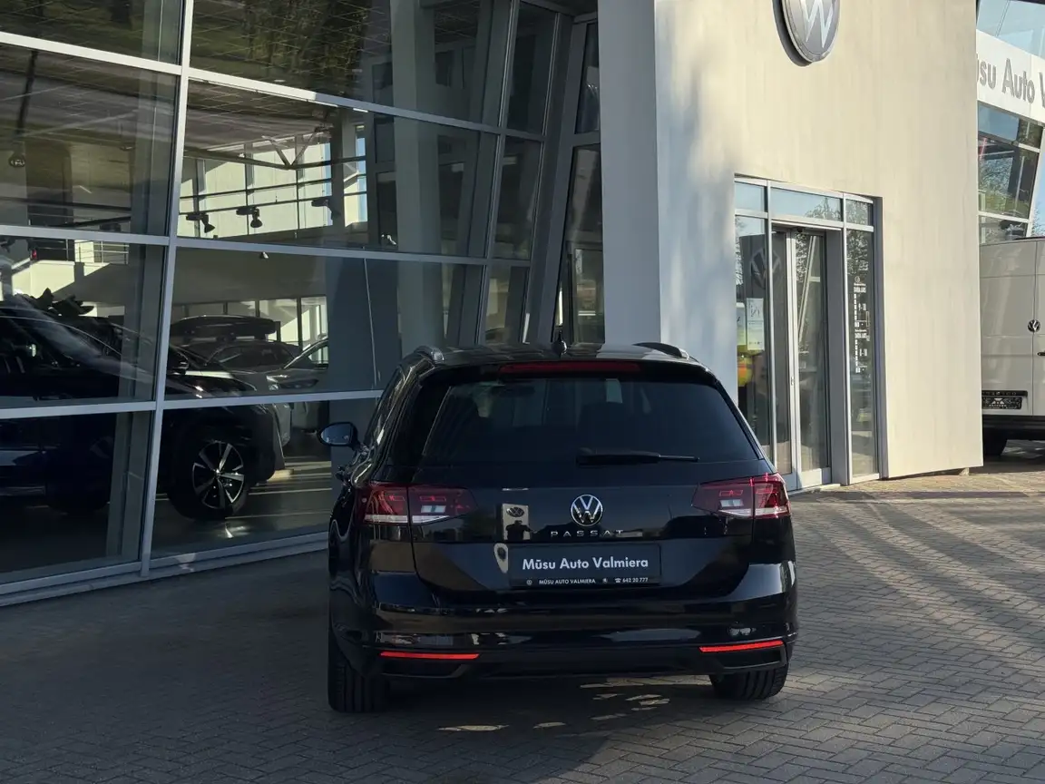 VOLKSWAGEN PASSAT
