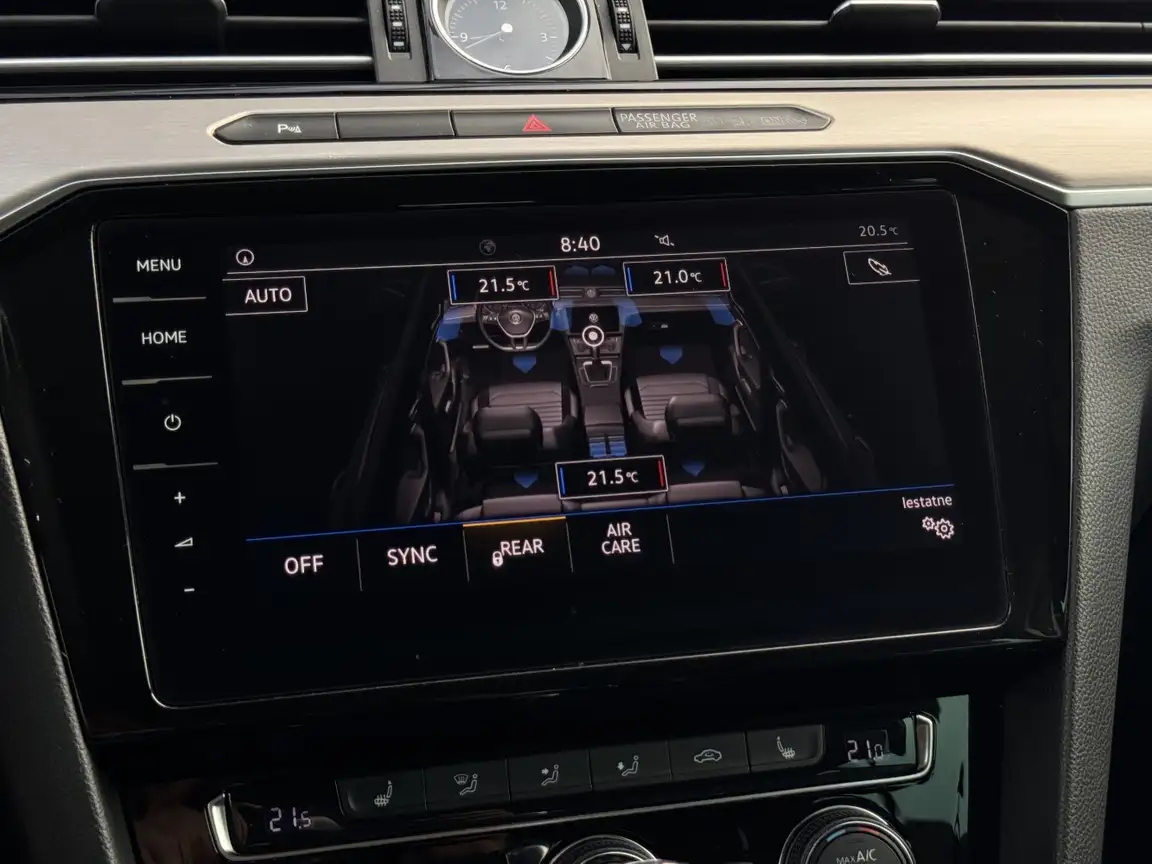 VOLKSWAGEN PASSAT