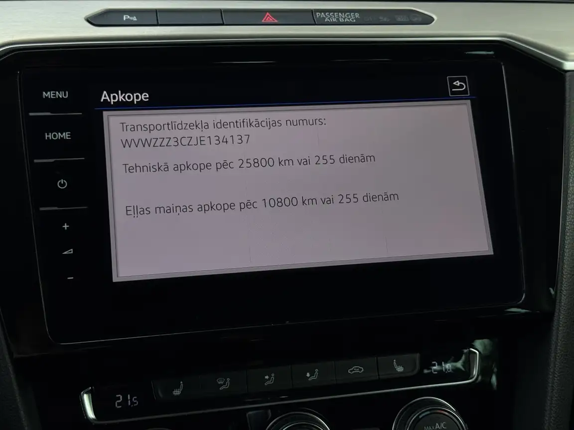 VOLKSWAGEN PASSAT