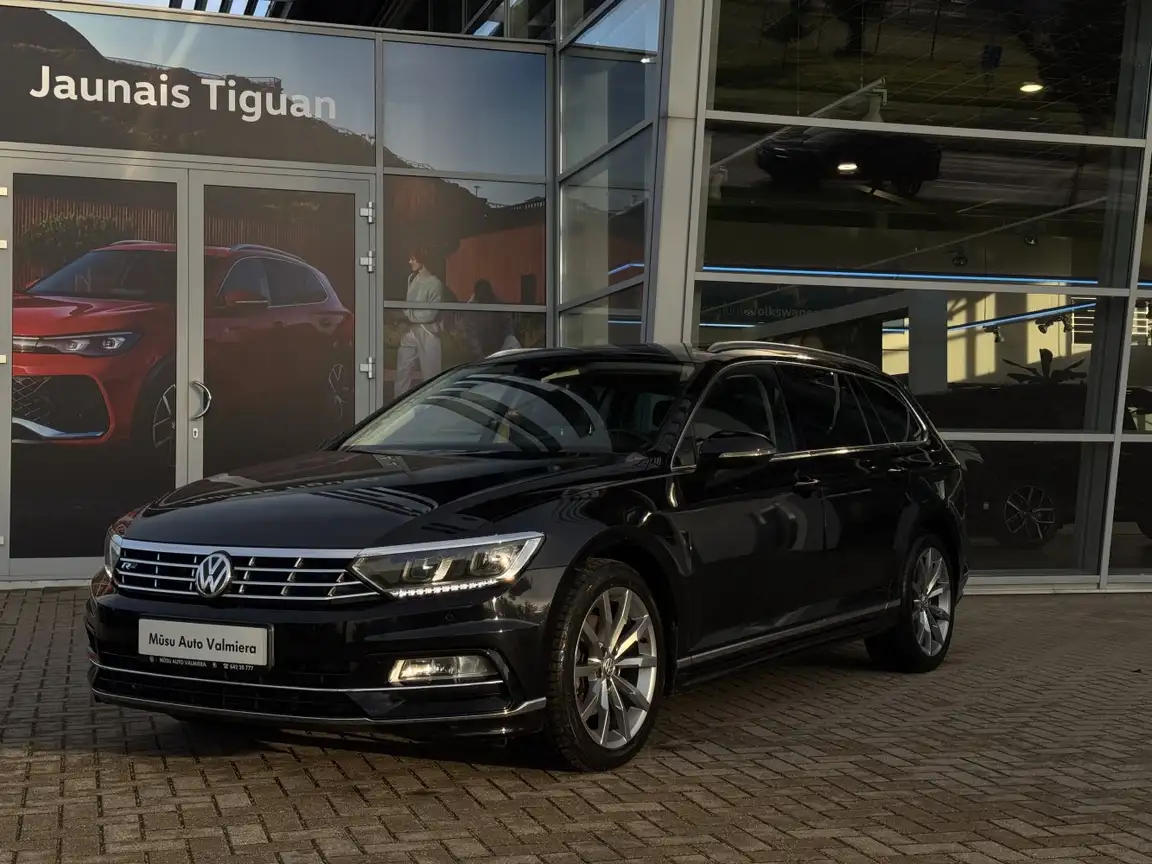 VOLKSWAGEN PASSAT