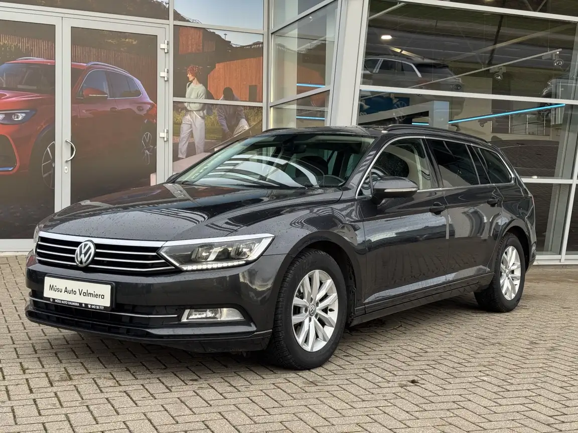 VOLKSWAGEN PASSAT