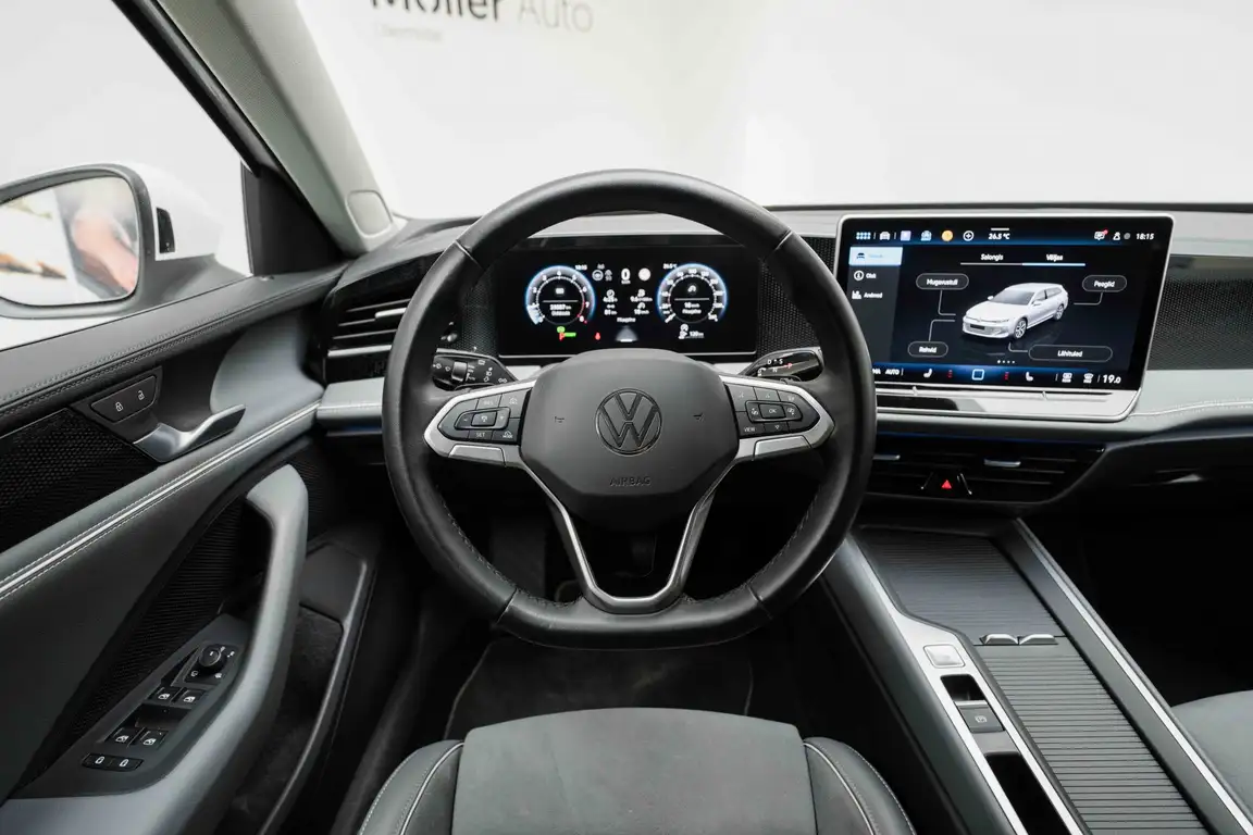 VOLKSWAGEN PASSAT