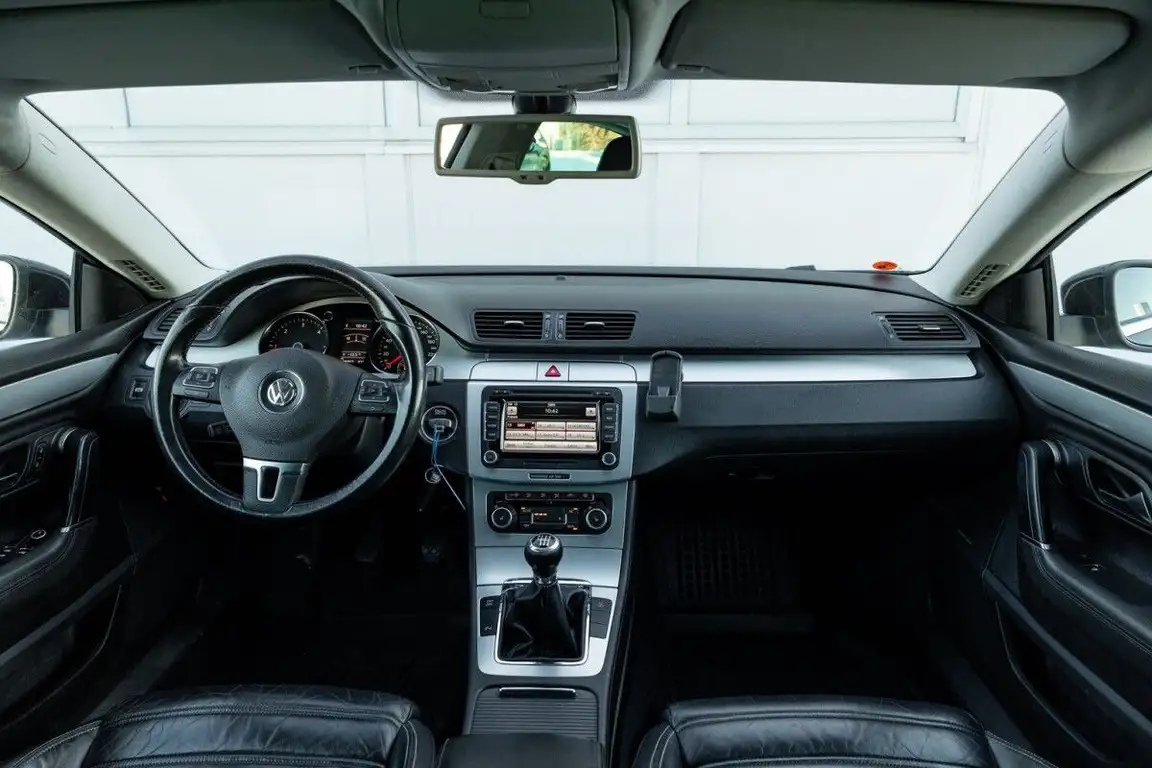 VOLKSWAGEN PASSAT CC