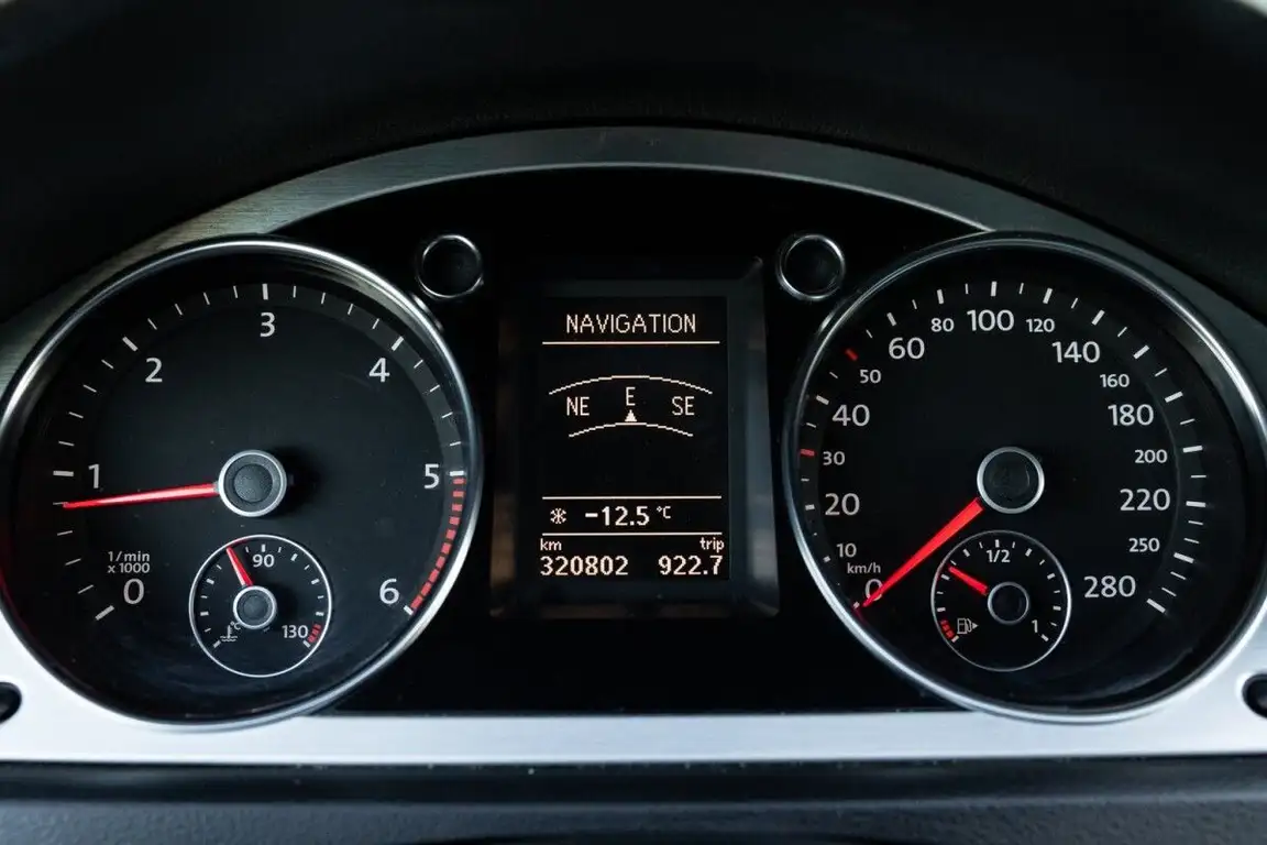 VOLKSWAGEN PASSAT CC