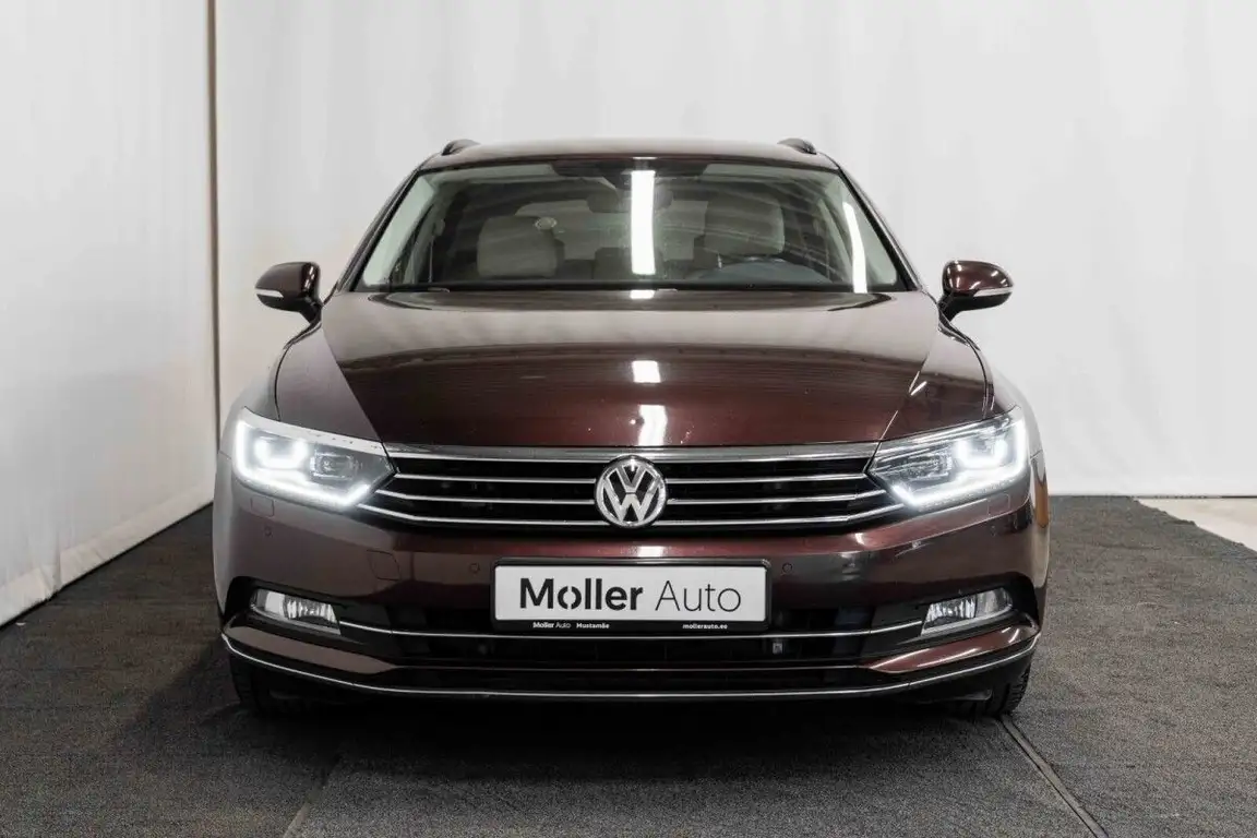 VOLKSWAGEN PASSAT