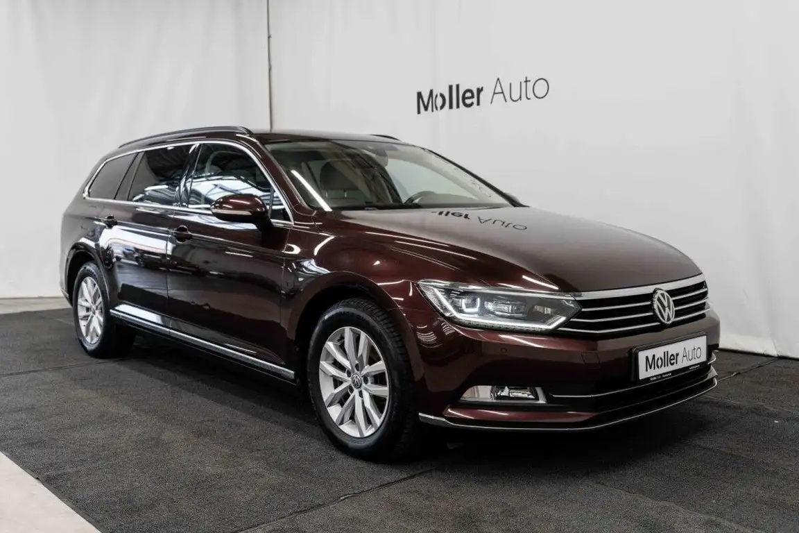 VOLKSWAGEN PASSAT