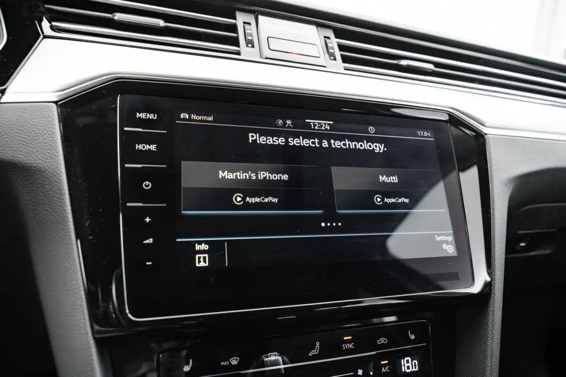 VOLKSWAGEN PASSAT