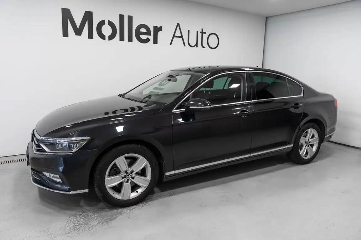 VOLKSWAGEN PASSAT