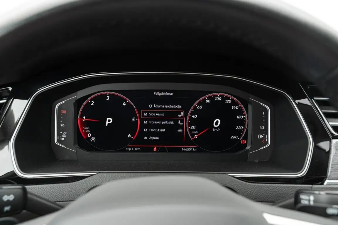 VOLKSWAGEN PASSAT
