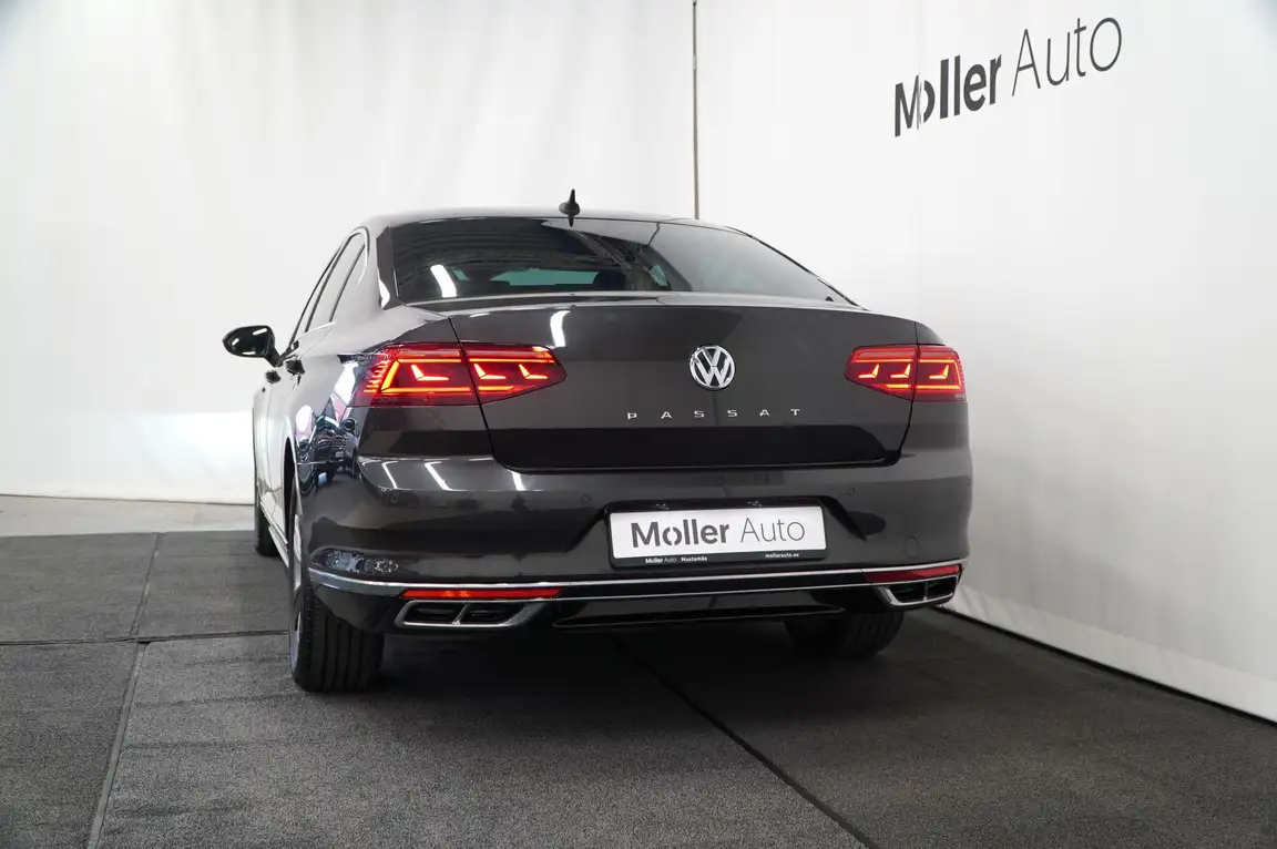 VOLKSWAGEN PASSAT