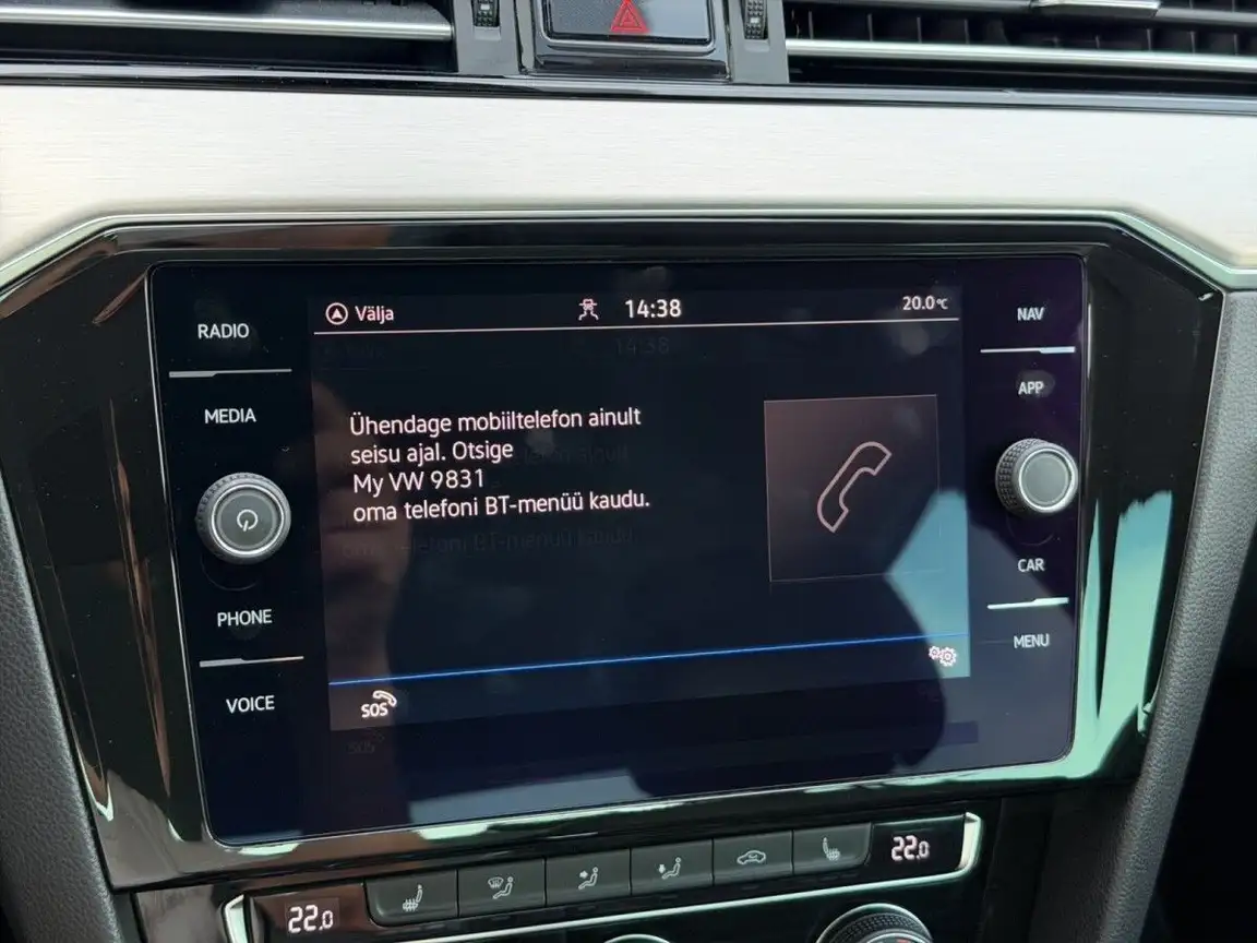 VOLKSWAGEN PASSAT
