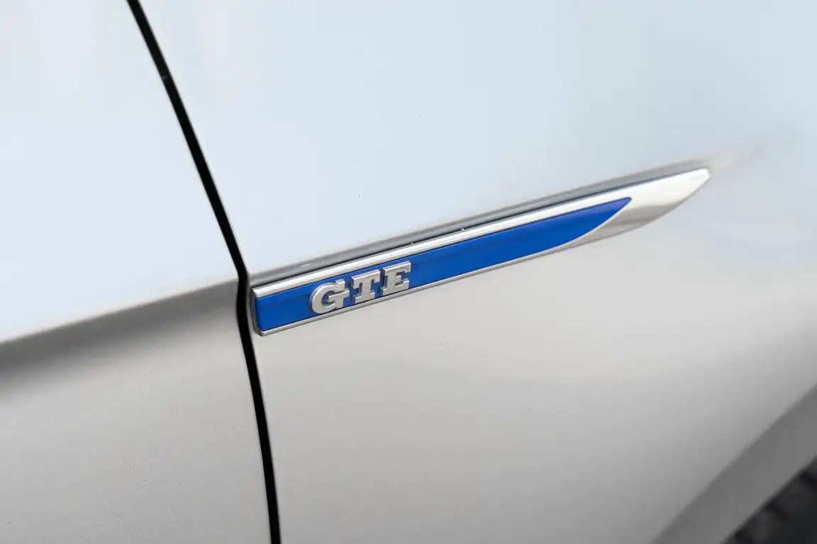 VOLKSWAGEN PASSAT GTE