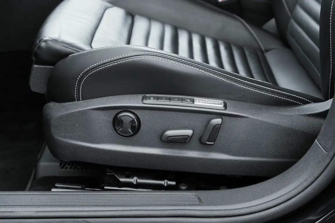 VOLKSWAGEN PASSAT GTE