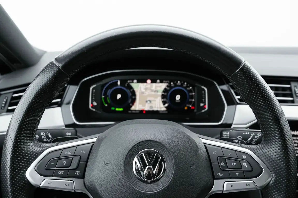 VOLKSWAGEN PASSAT GTE