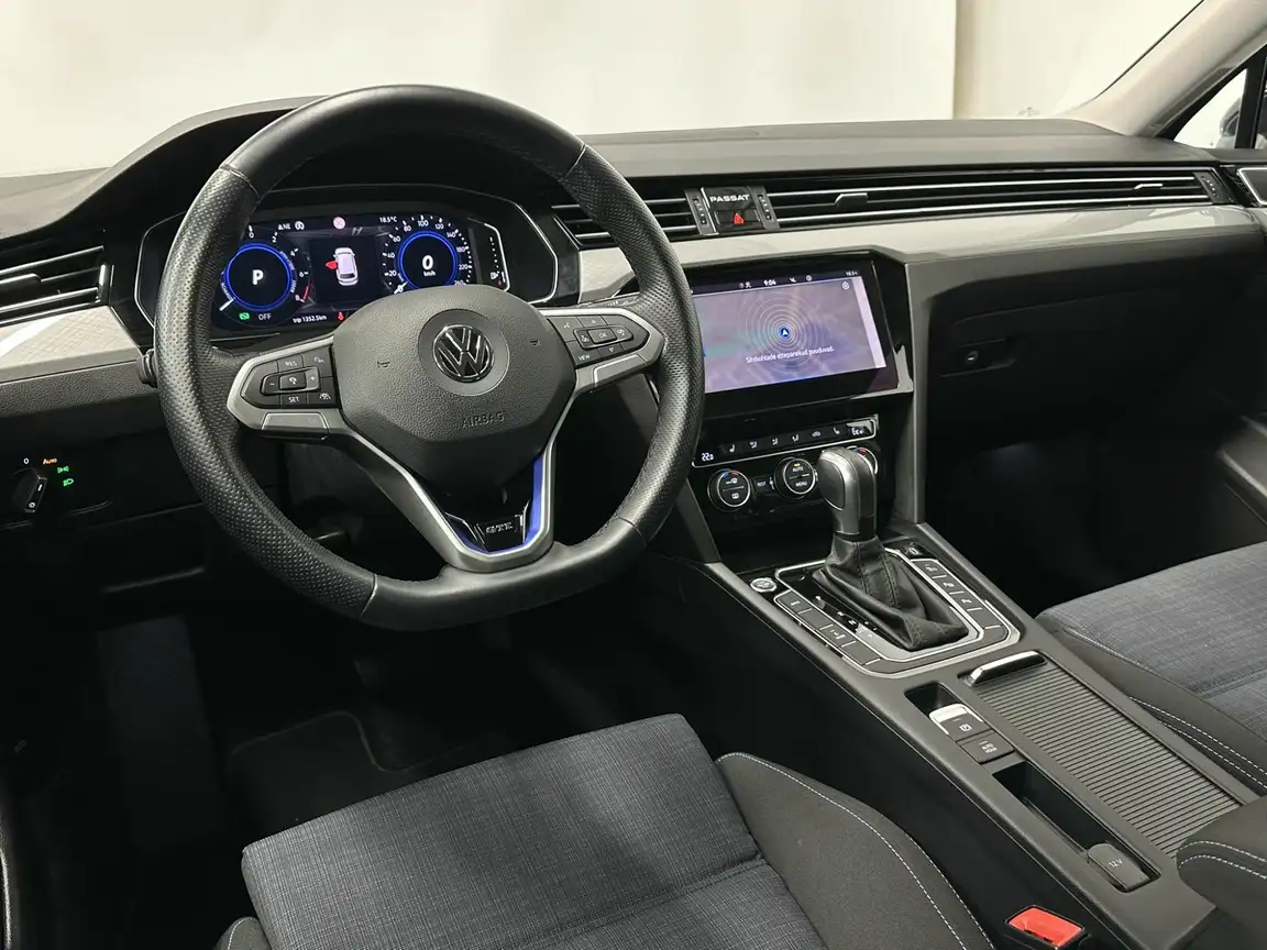 VOLKSWAGEN PASSAT GTE