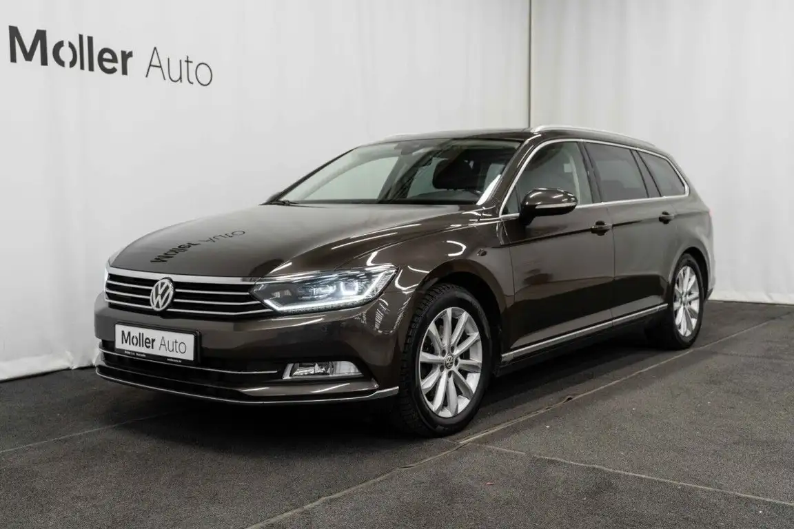 VOLKSWAGEN PASSAT