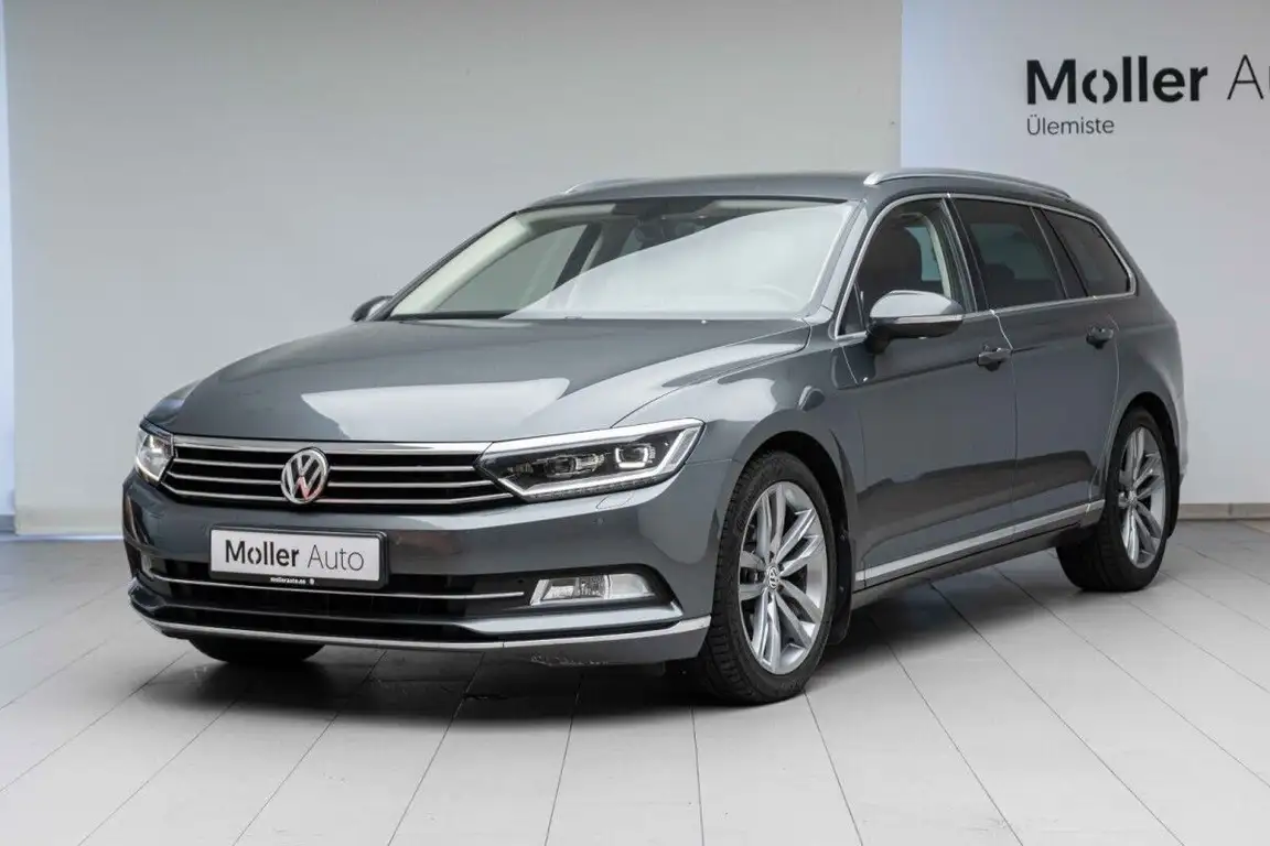 VOLKSWAGEN PASSAT