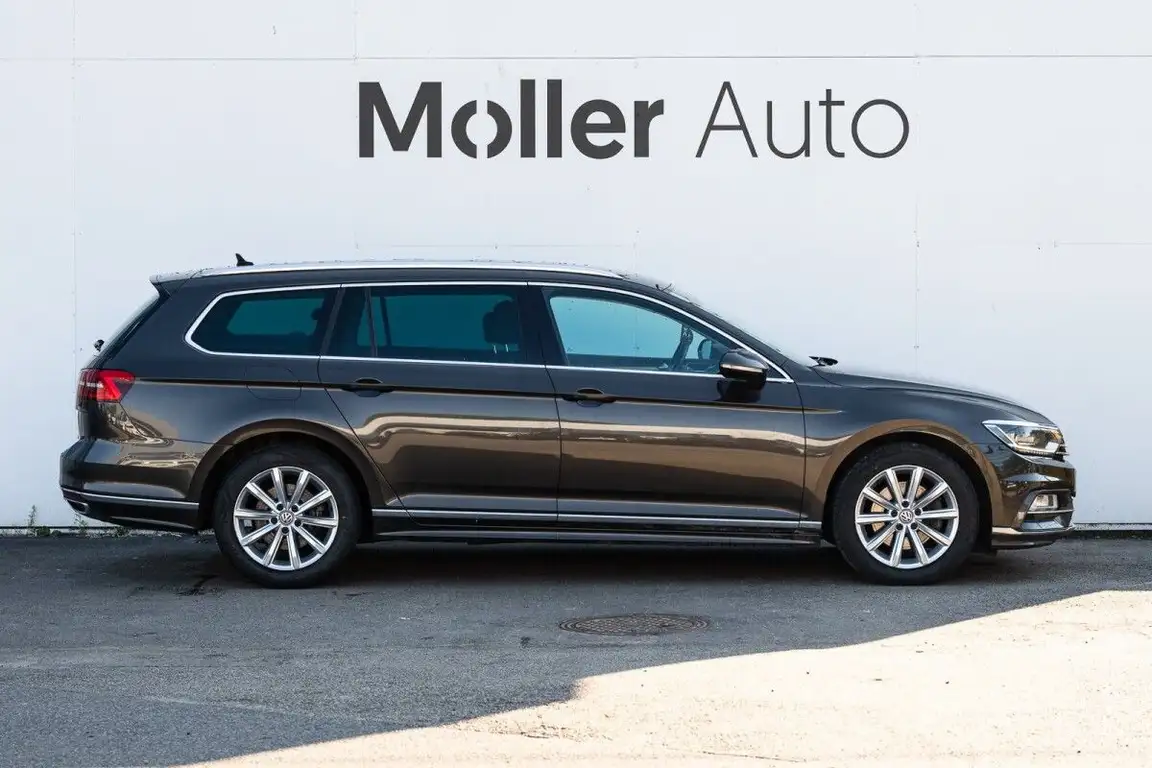 VOLKSWAGEN PASSAT