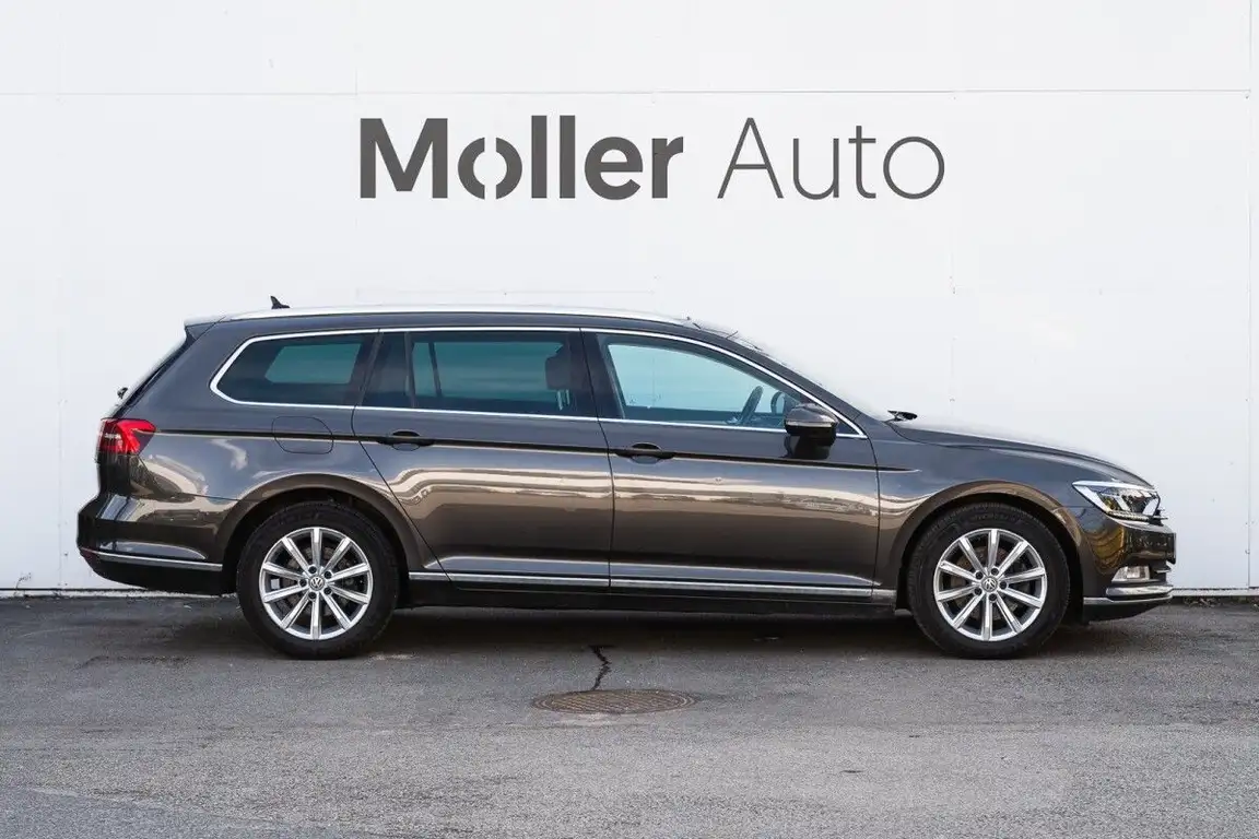VOLKSWAGEN PASSAT