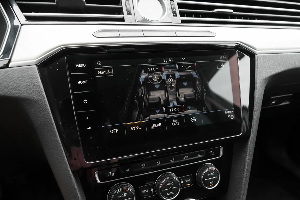 VOLKSWAGEN PASSAT