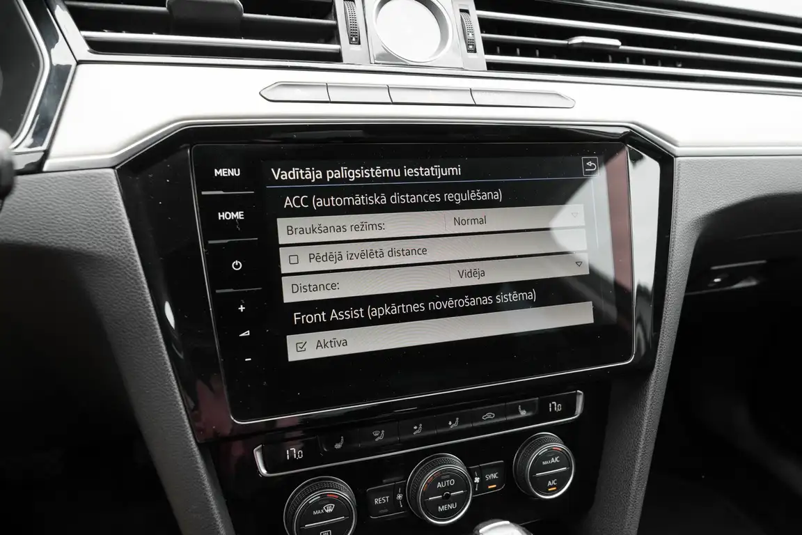 VOLKSWAGEN PASSAT