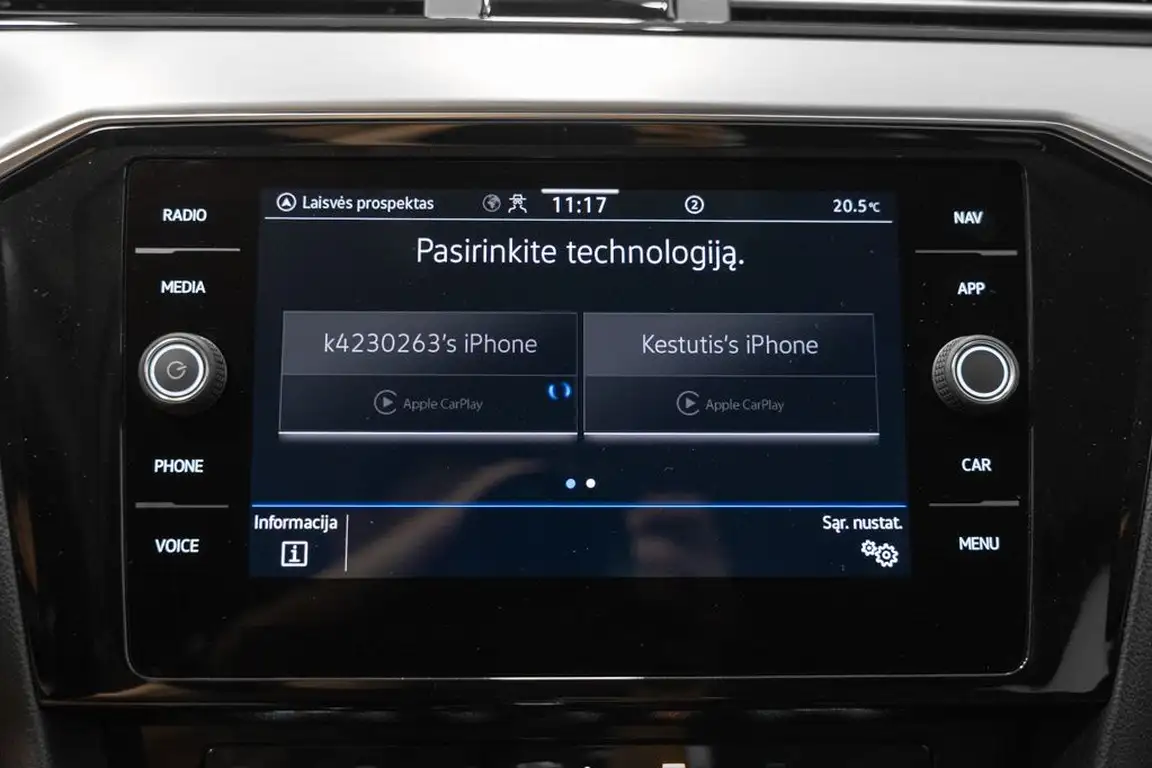 VOLKSWAGEN PASSAT