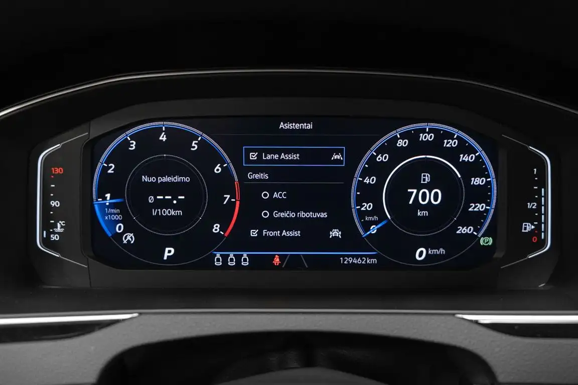 VOLKSWAGEN PASSAT