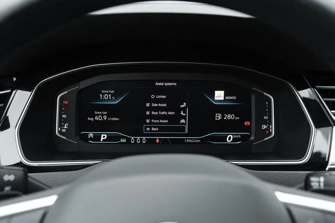 VOLKSWAGEN PASSAT