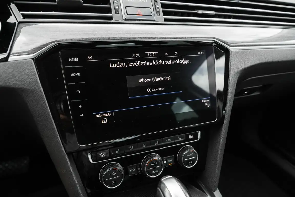 VOLKSWAGEN PASSAT