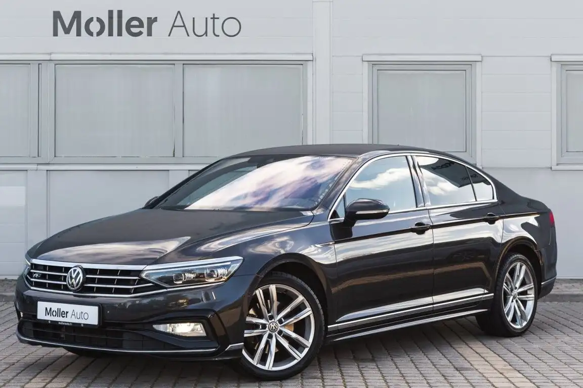 VOLKSWAGEN PASSAT