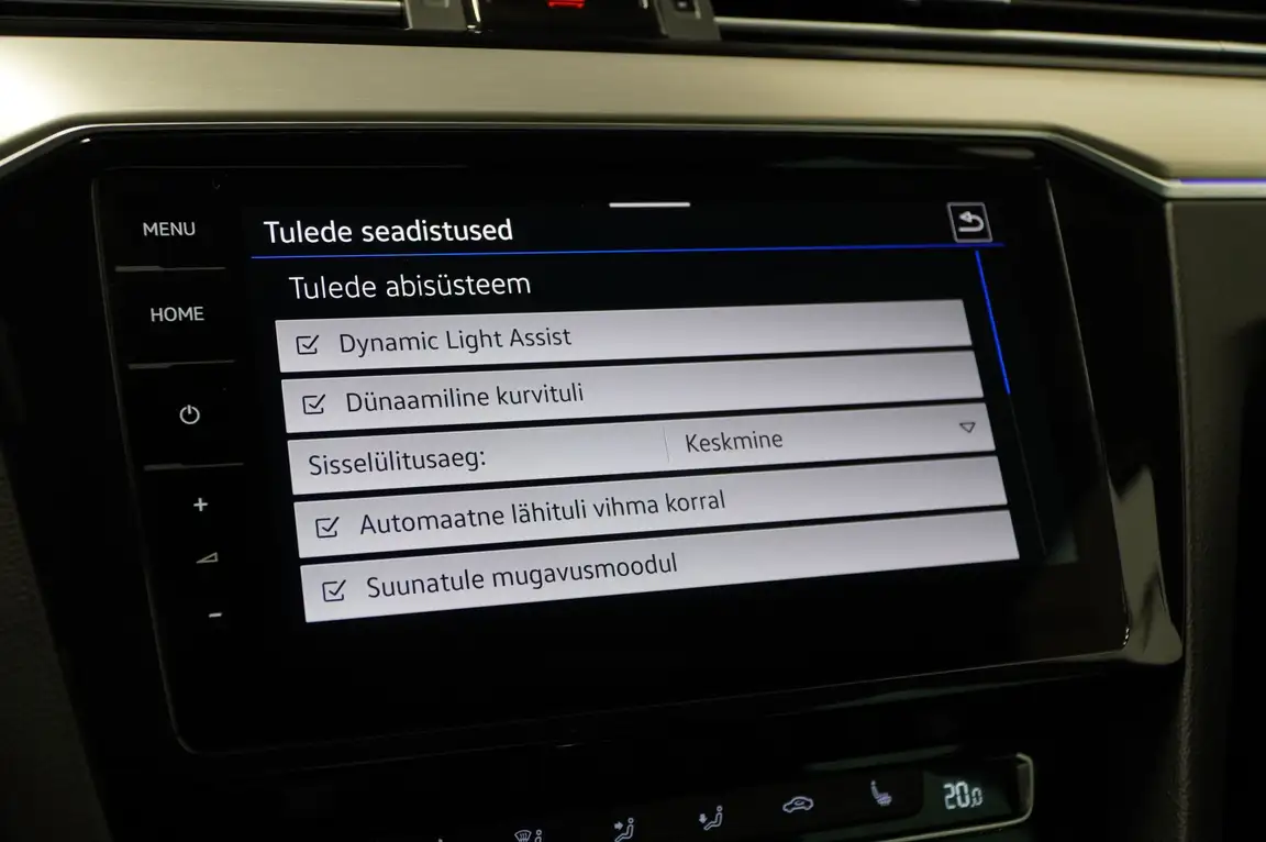 VOLKSWAGEN PASSAT