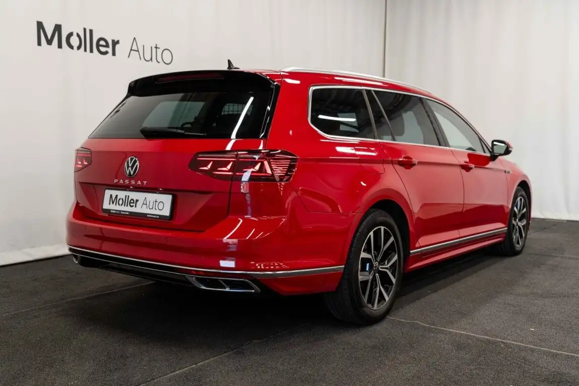 VOLKSWAGEN PASSAT