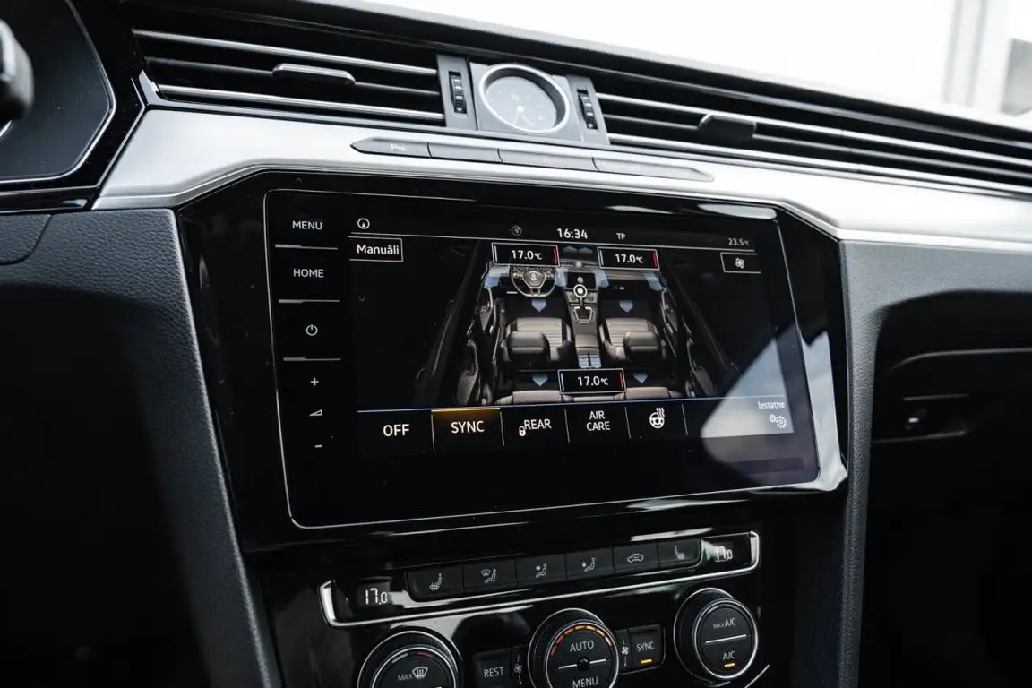 VOLKSWAGEN PASSAT
