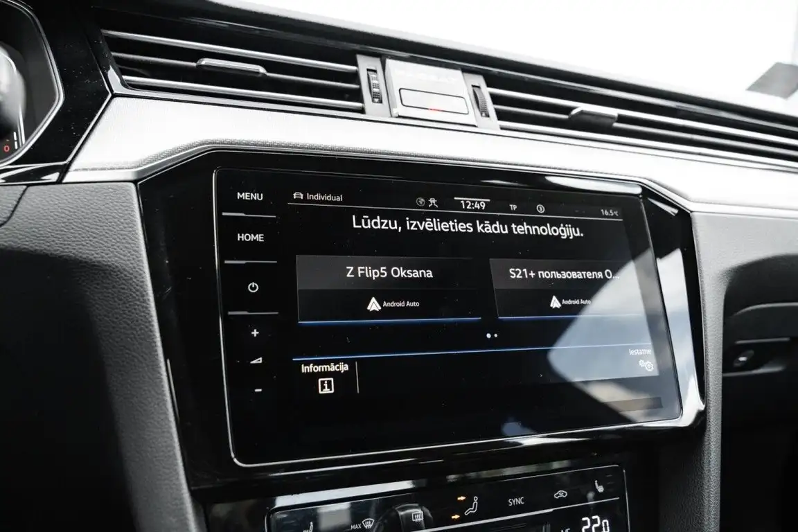 VOLKSWAGEN PASSAT
